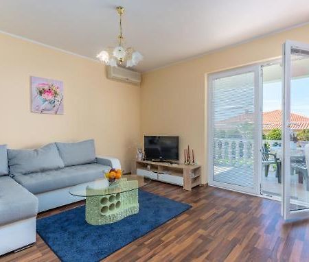 Apartment Liam Novigrad Istria Exterior foto