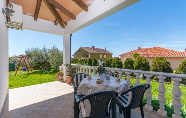 Apartment Liam Novigrad Istria Exterior foto